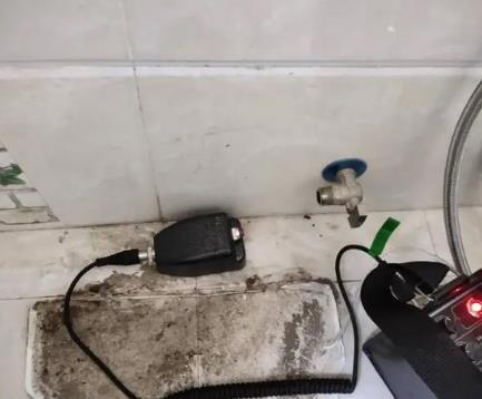 麻江屋顶漏水维修公司分享下卫生间漏水的危害及解决方法